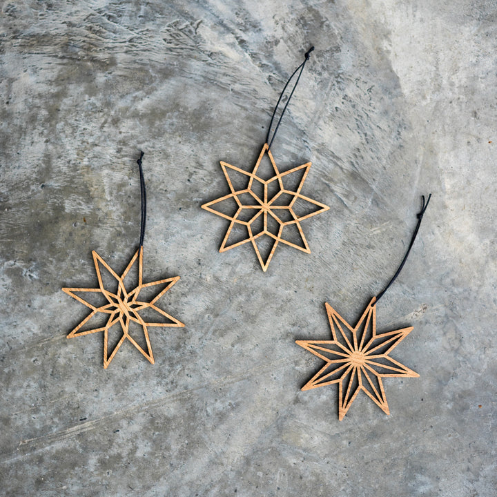 Anhänger / Weihnachtsstern aus Holz